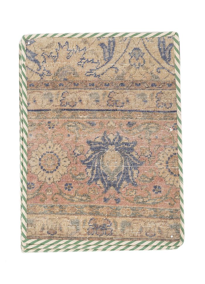handknotted table mats