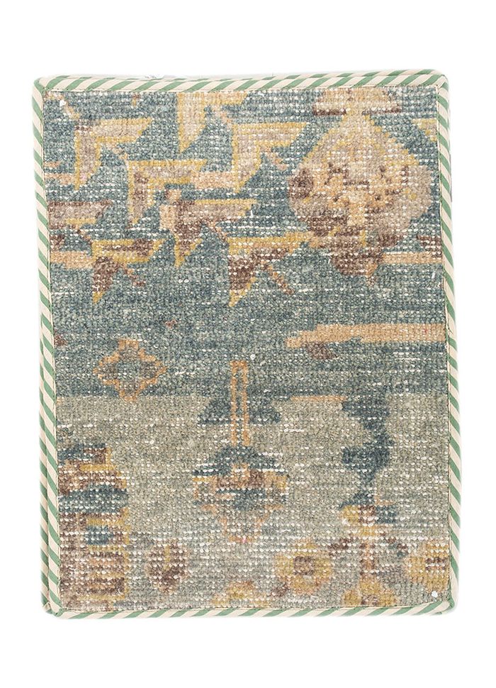 handknotted table mats