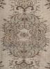 vintage ivory wool hand knotted Rug - CloseUp vintage ivory wool hand knotted Rug - CloseUp