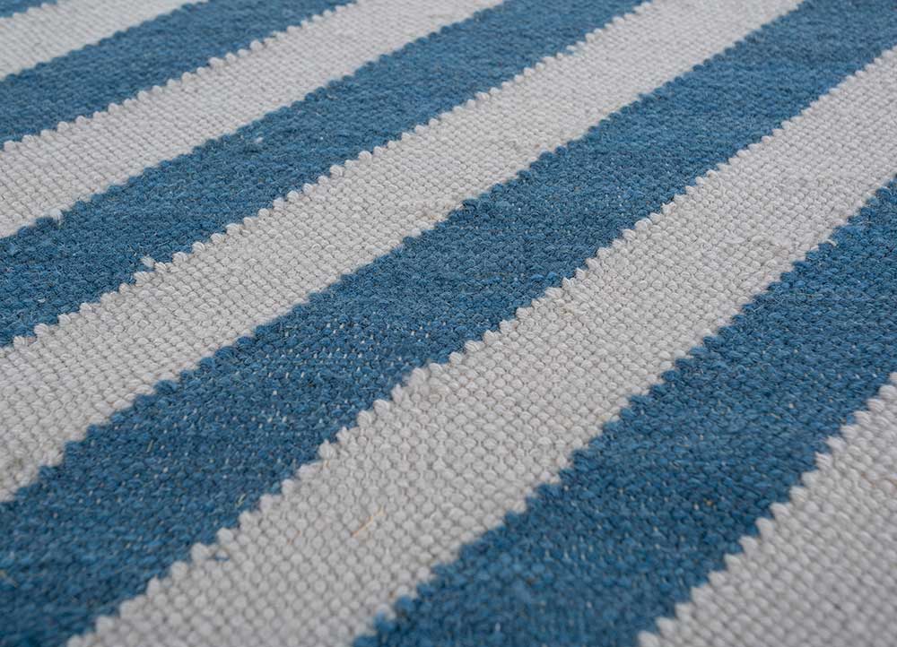 alhambra grey and black wool flat weaves Rug - CloseUp