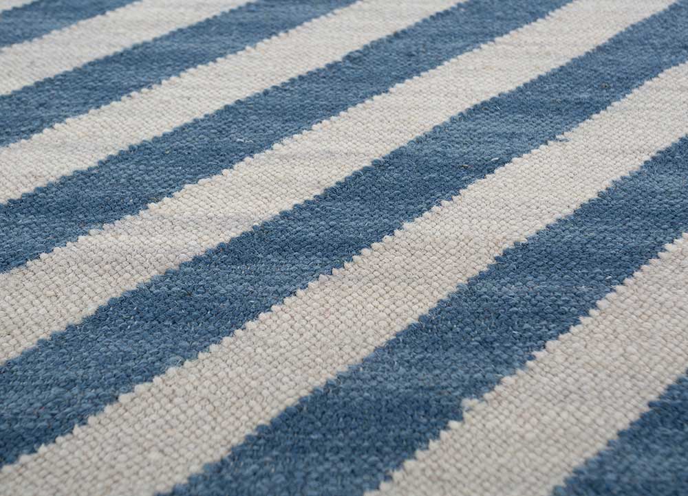 alhambra grey and black wool flat weaves Rug - CloseUp
