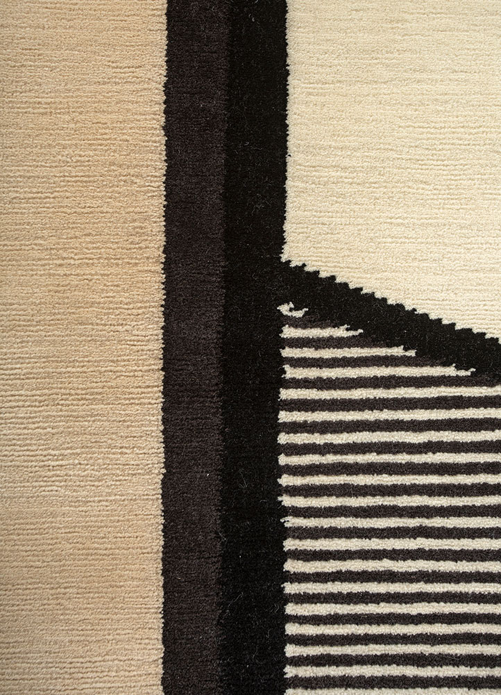 box ivory wool hand knotted Rug - CloseUp