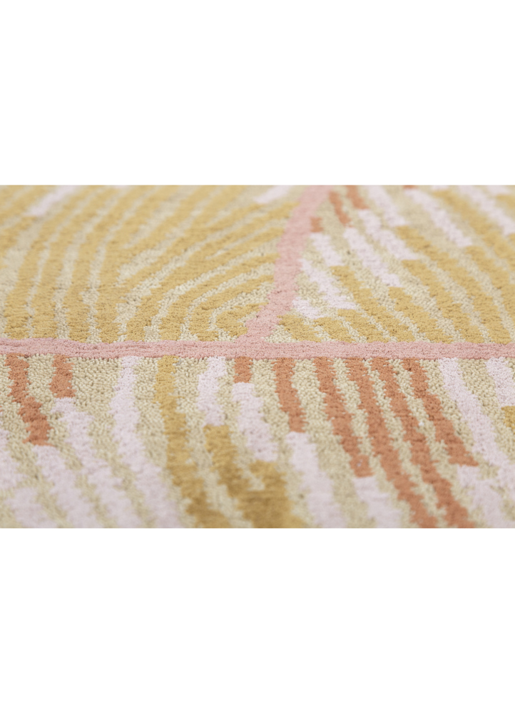 azalea gold wool and silk hand knotted Rug - CloseUp