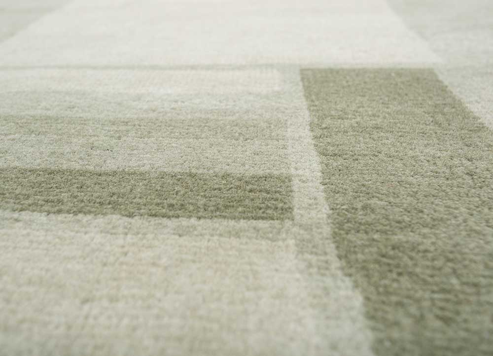 blythe green wool hand knotted Rug - CloseUp