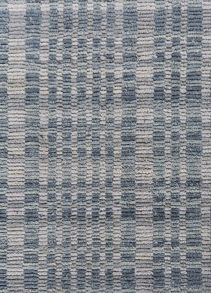 saga blue wool hand loom Rug - CloseUp