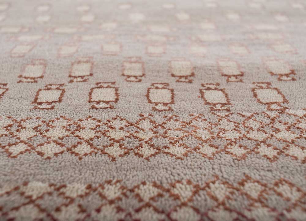 manchaha ivory wool and bamboo silk hand knotted Rug - CloseUp