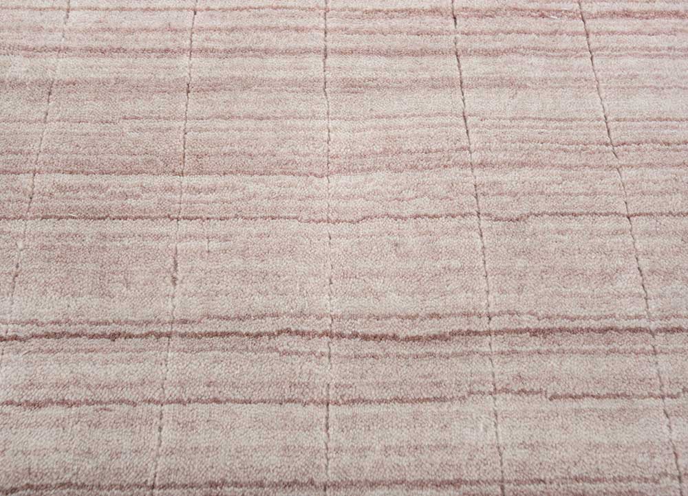 forme pink and purple polyester hand loom Rug - CloseUp
