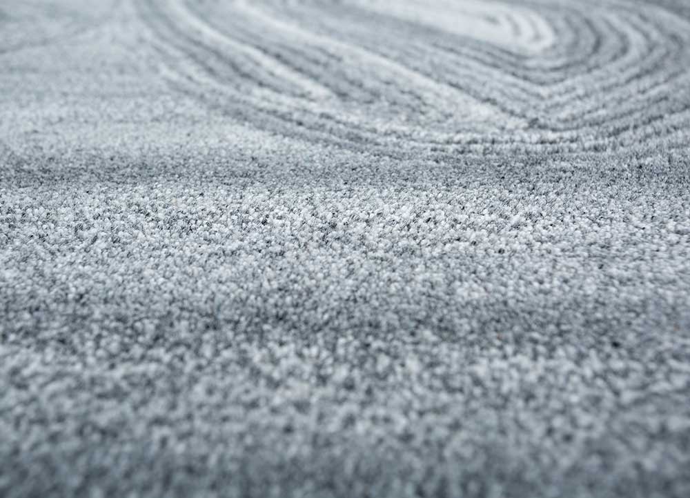 pathways grey and black wool and viscose hand tufted Rug - CloseUp