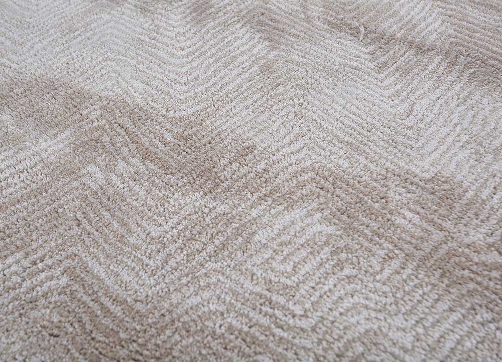 cera beige and brown wool and viscose hand tufted Rug - CloseUp