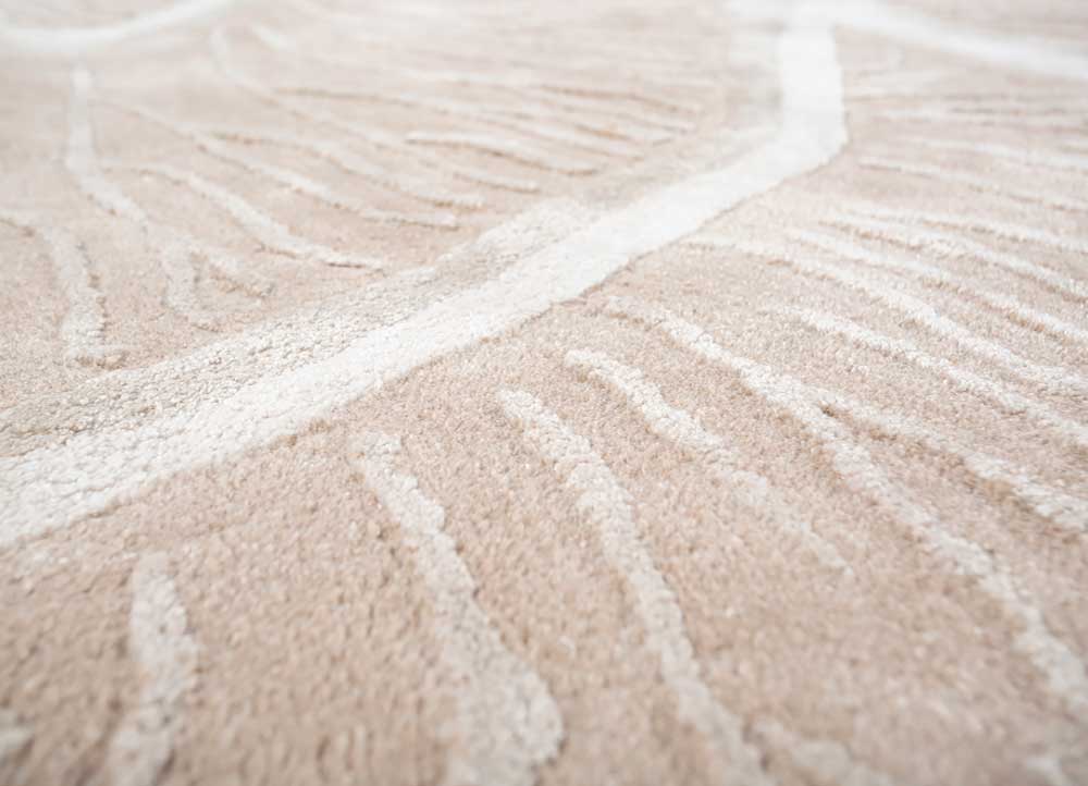 aurelia ivory wool and viscose hand tufted Rug - CloseUp