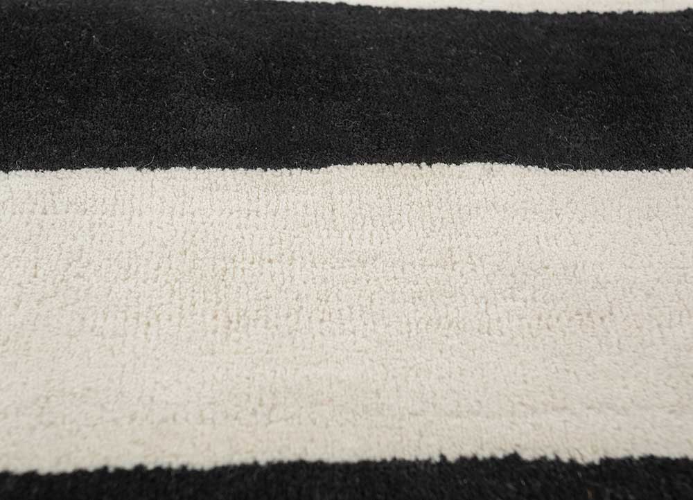 adrift ivory wool hand tufted Rug - CloseUp