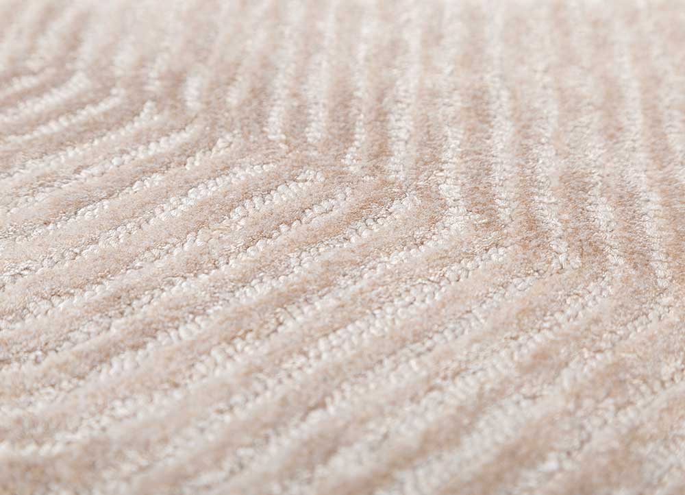 cera ivory viscose hand tufted Rug - CloseUp
