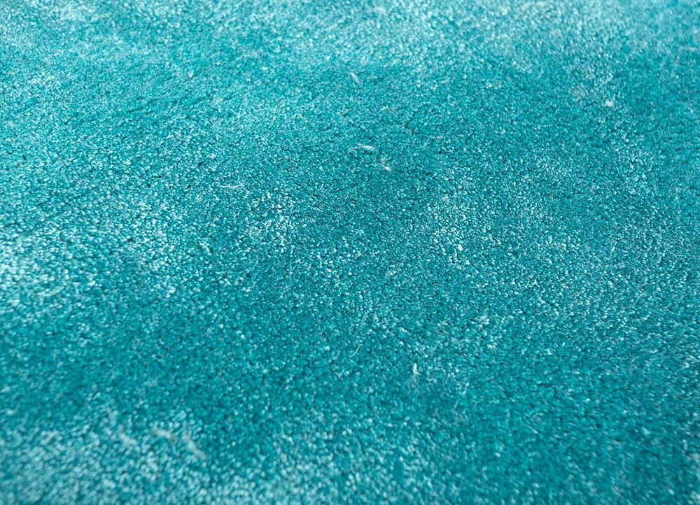 cera blue viscose hand tufted Rug - CloseUp
