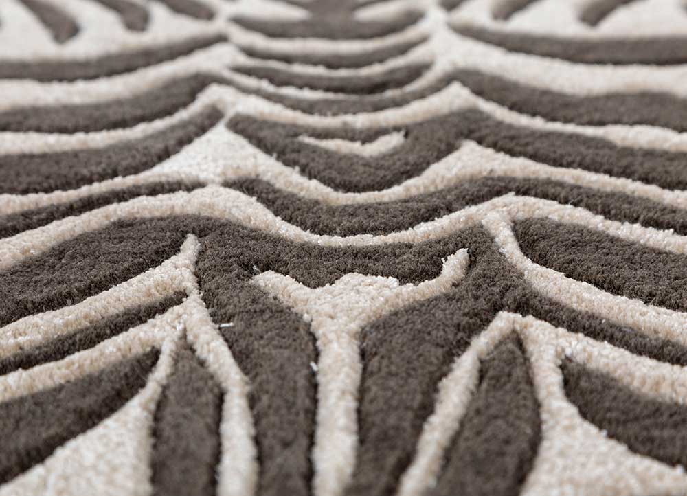 wild wanderlust ivory wool and viscose hand tufted Rug - CloseUp