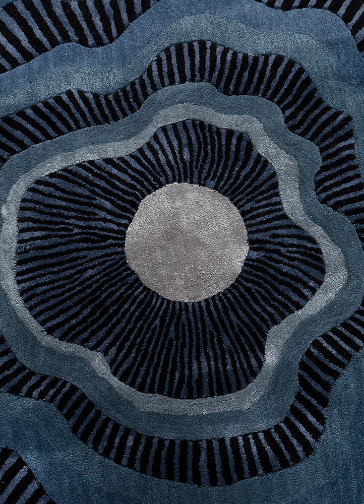 adrift grey and black wool and viscose hand tufted Rug - CloseUp