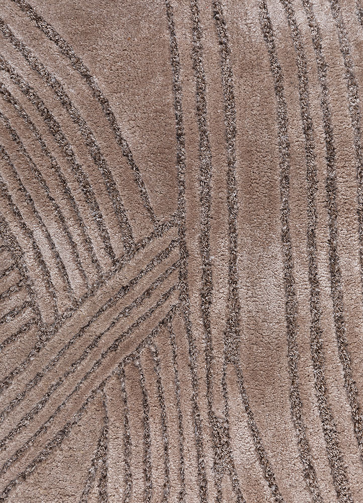 infini ivory viscose hand tufted Rug - CloseUp