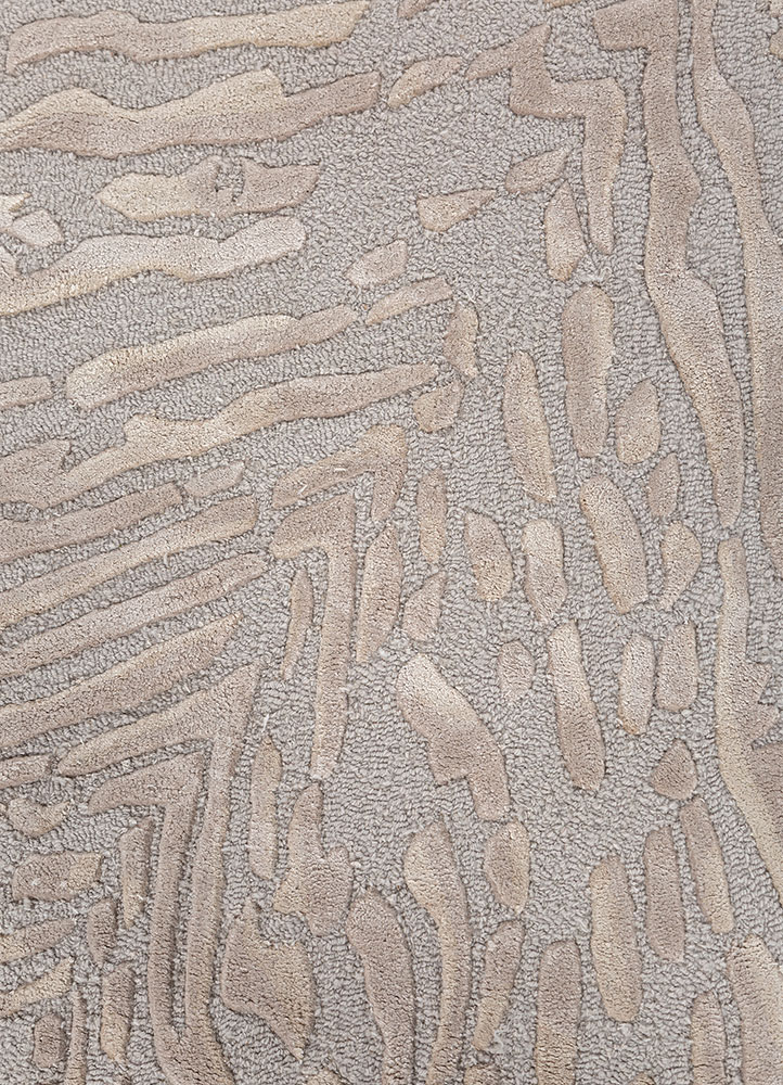 infini grey and black wool and viscose hand tufted Rug - CloseUp