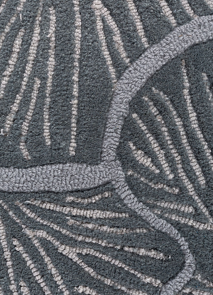 aurelia blue wool and viscose hand tufted Rug - CloseUp
