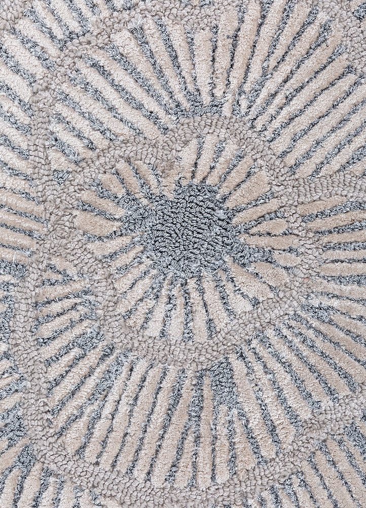 aurelia ivory wool and viscose hand tufted Rug - CloseUp