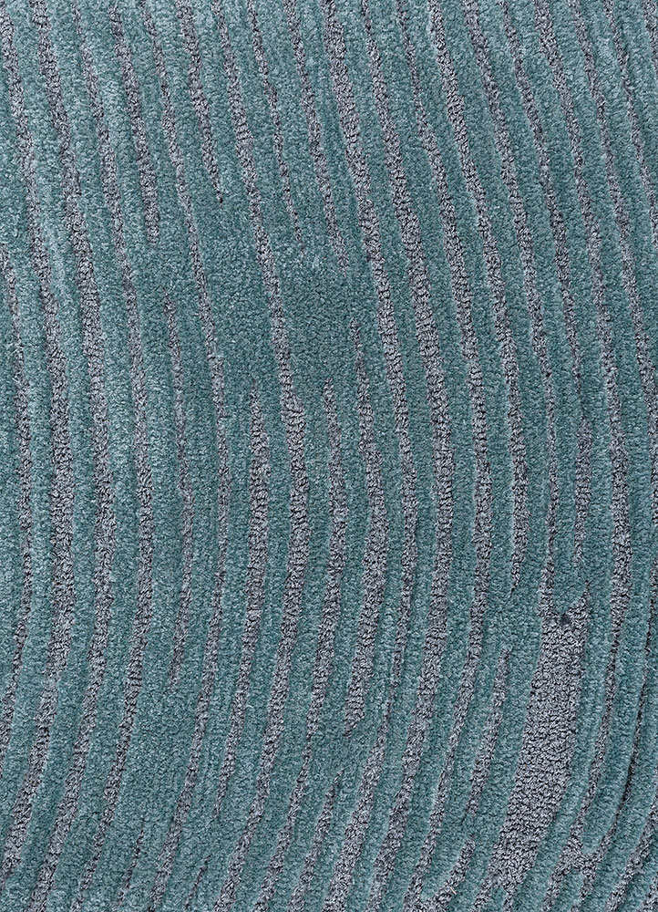 infini blue wool and viscose hand tufted Rug - CloseUp