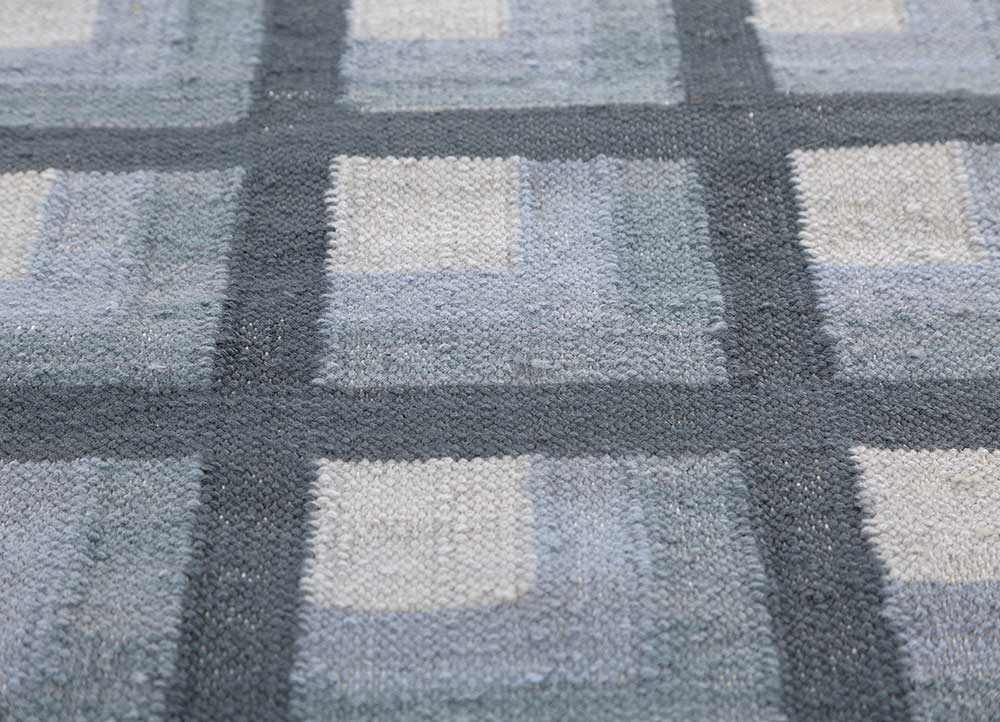 checkers blue wool flat weaves Rug - CloseUp