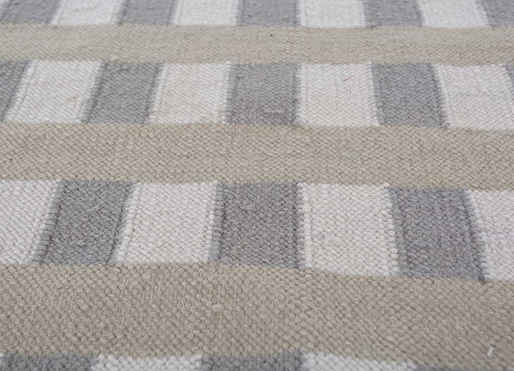 alhambra grey and black wool flat weaves Rug - CloseUp