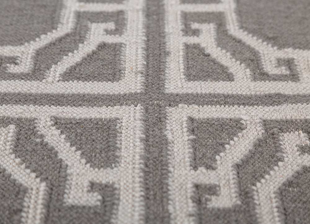 alhambra grey and black wool flat weaves Rug - CloseUp