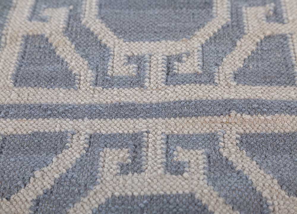 alhambra grey and black wool flat weaves Rug - CloseUp