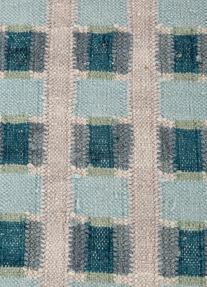 alhambra grey and black wool flat weaves Rug - CloseUp