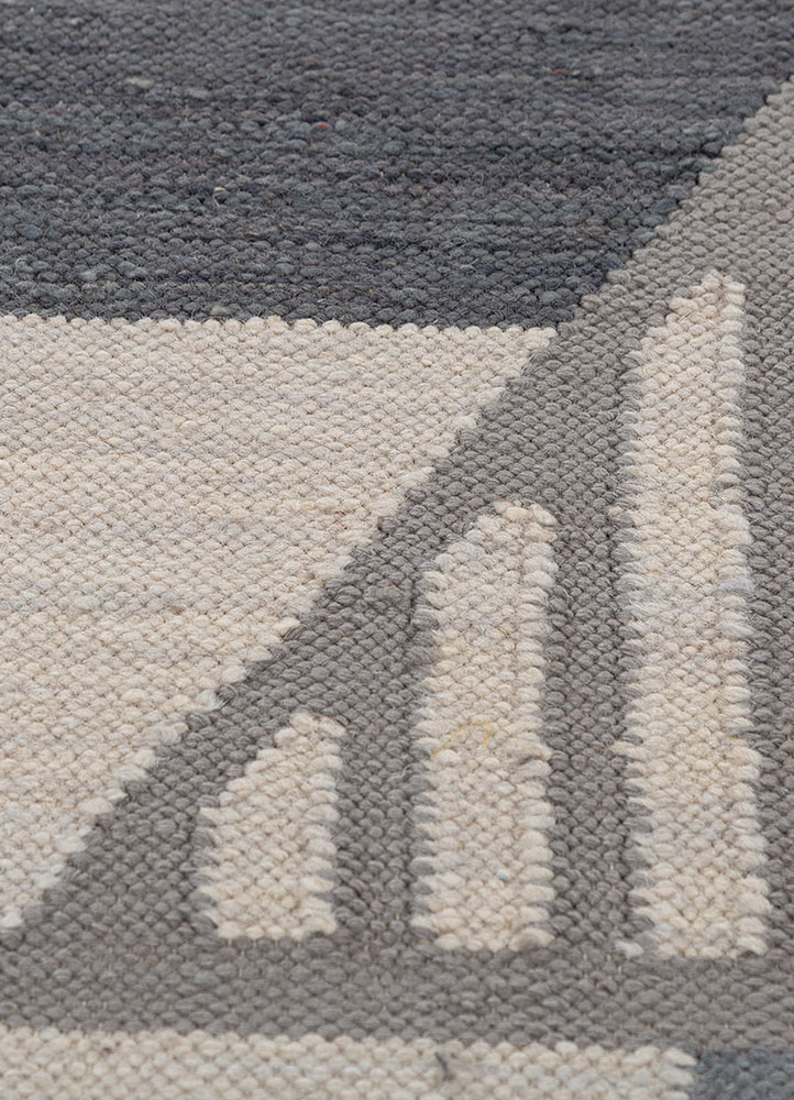 checkers grey and black wool flat weaves Rug - CloseUp