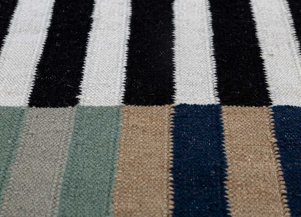 checkers grey and black wool flat weaves Rug - CloseUp