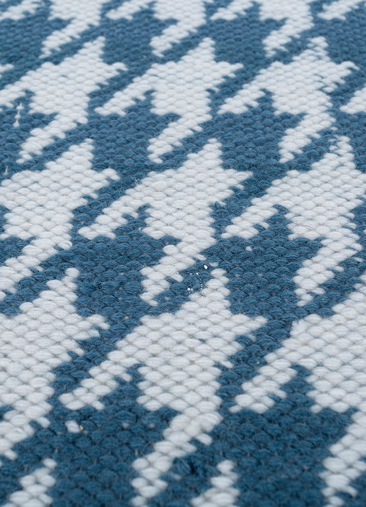 alhambra blue wool flat weaves Rug - CloseUp