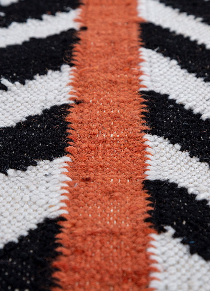 alhambra grey and black wool flat weaves Rug - CloseUp