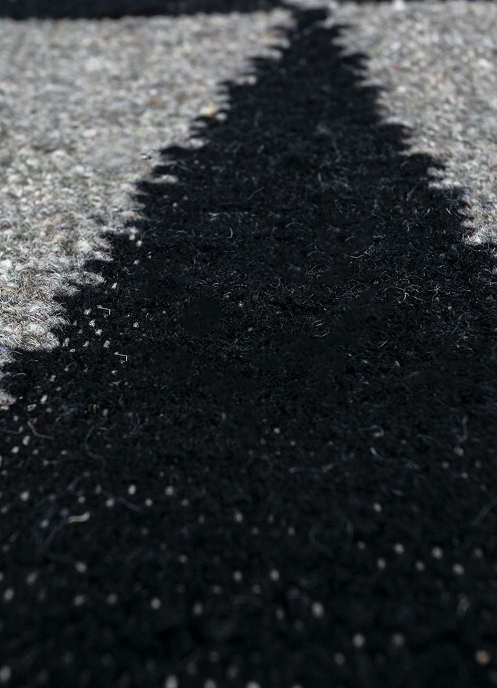indusbar grey and black wool and viscose flat weaves Rug - CloseUp