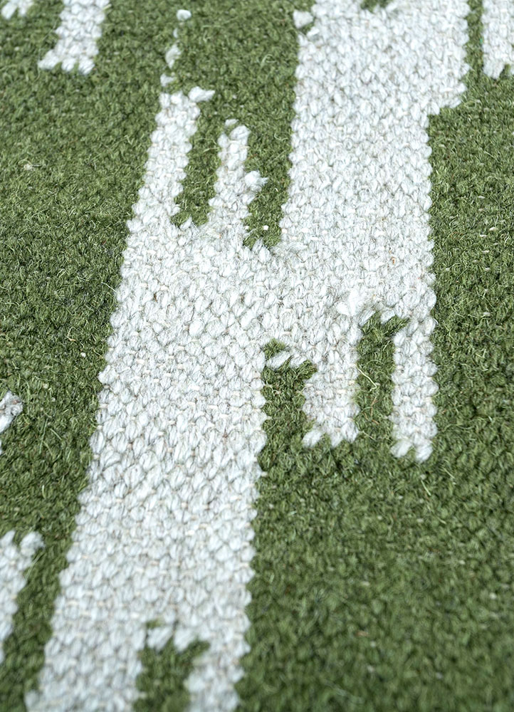 indusbar green wool and viscose flat weaves Rug - CloseUp