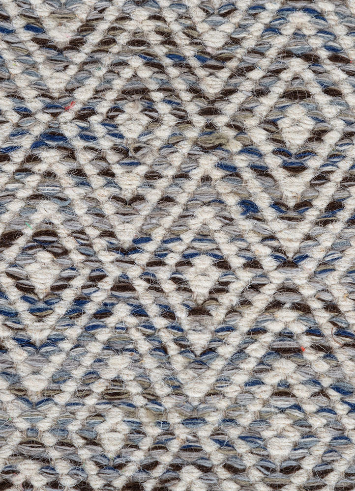 abrash beige and brown wool and viscose flat weaves Rug - CloseUp