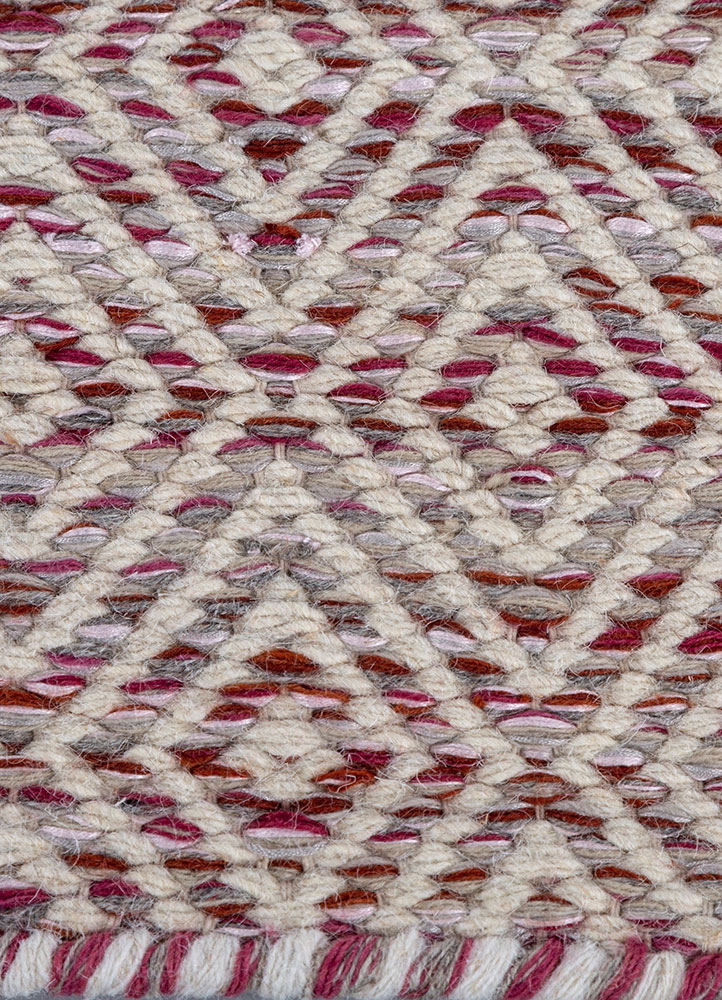 abrash red and orange wool and viscose flat weaves Rug - CloseUp