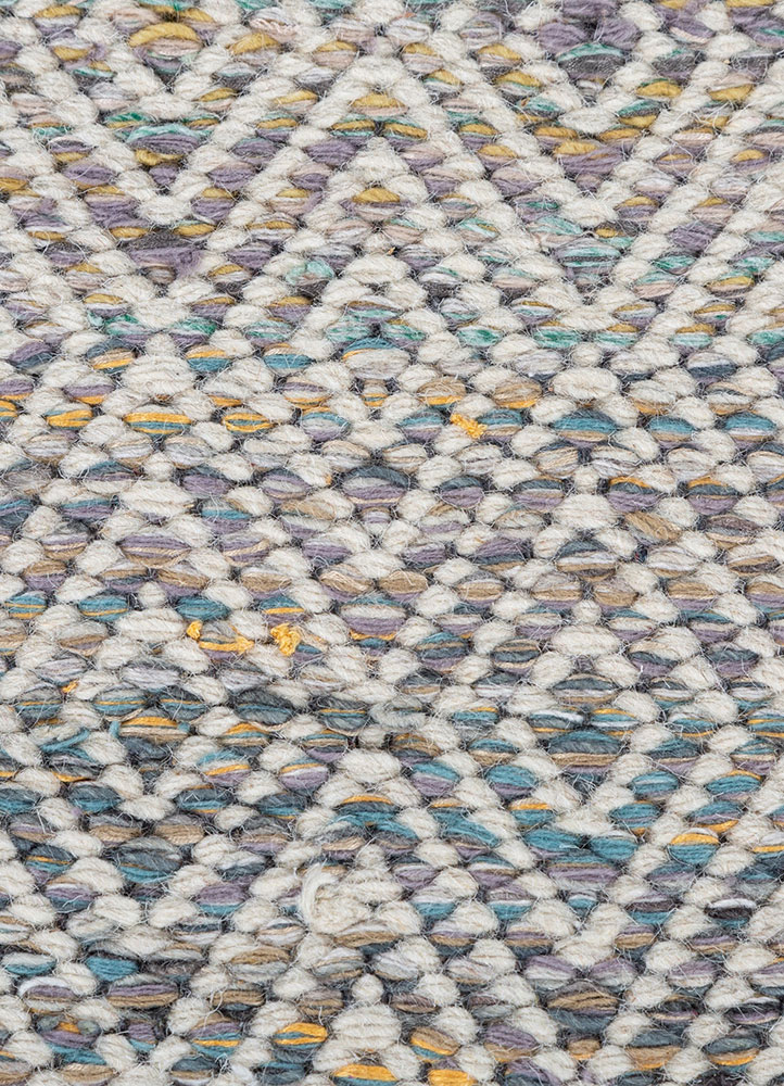 abrash gold wool and viscose flat weaves Rug - CloseUp