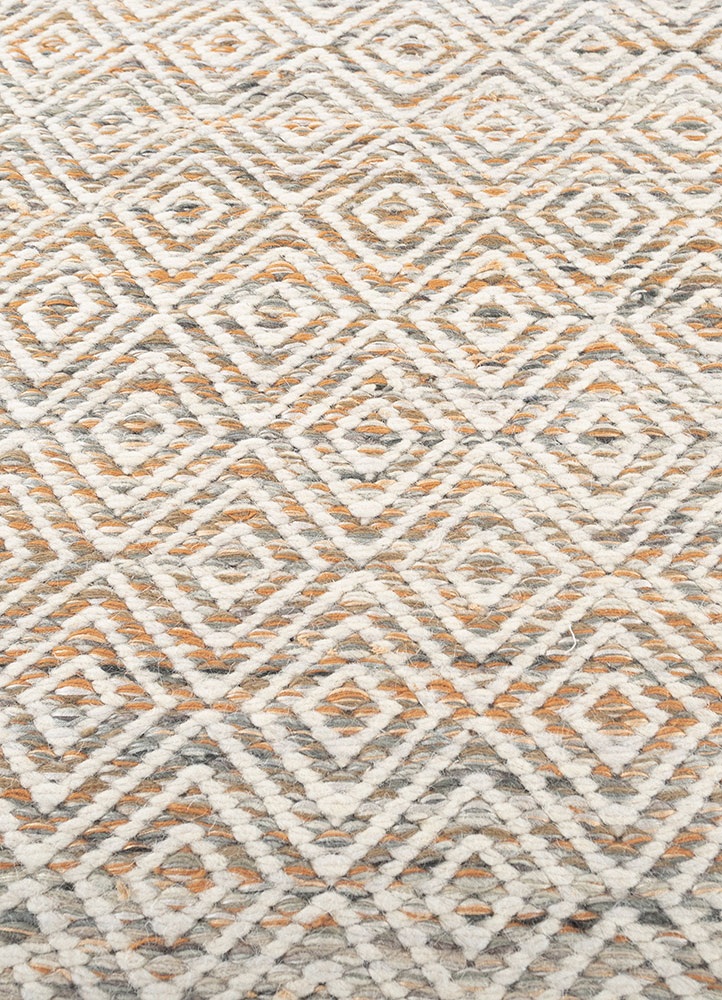 abrash red and orange wool and viscose flat weaves Rug - CloseUp