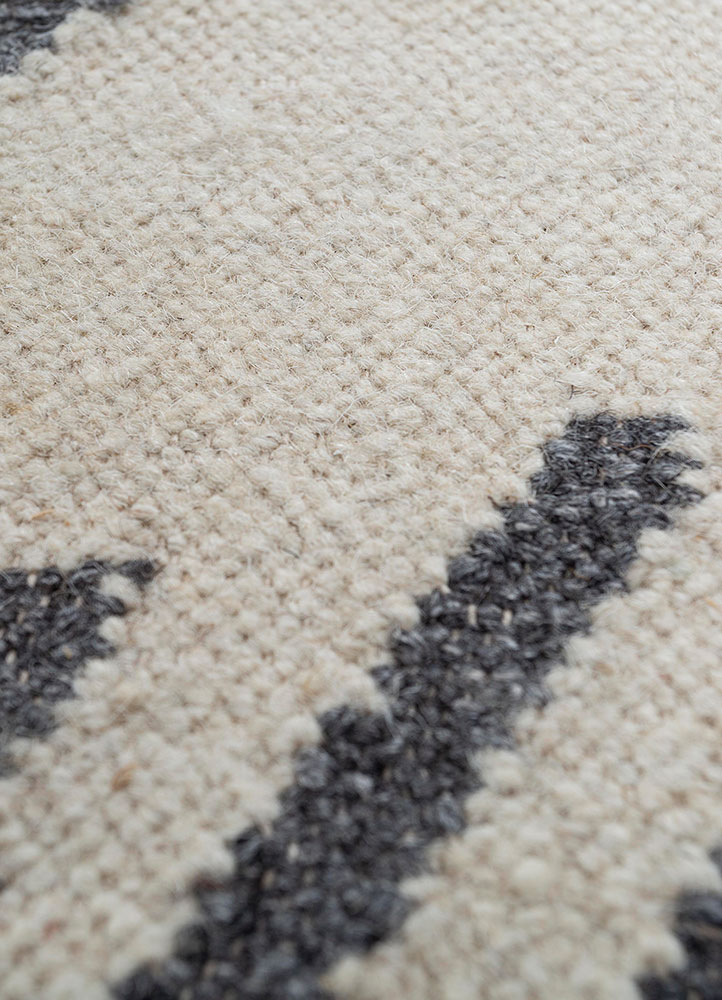 checkers grey and black wool and viscose flat weaves Rug - CloseUp