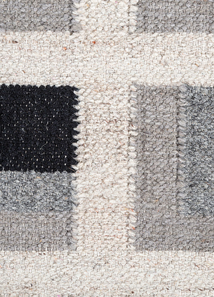 checkers ivory wool and viscose flat weaves Rug - CloseUp