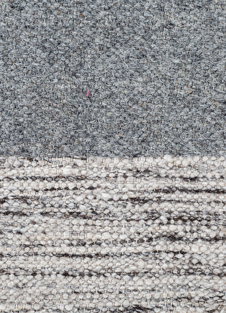 bedouin grey and black wool and viscose flat weaves Rug - CloseUp