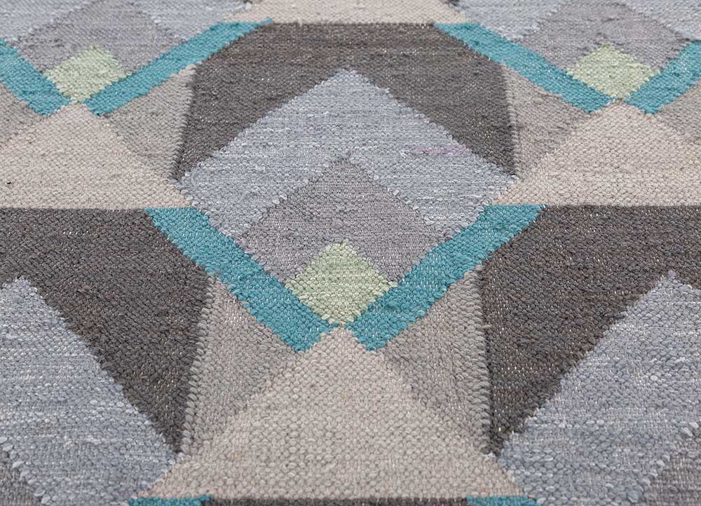 checkers grey and black wool and viscose flat weaves Rug - CloseUp