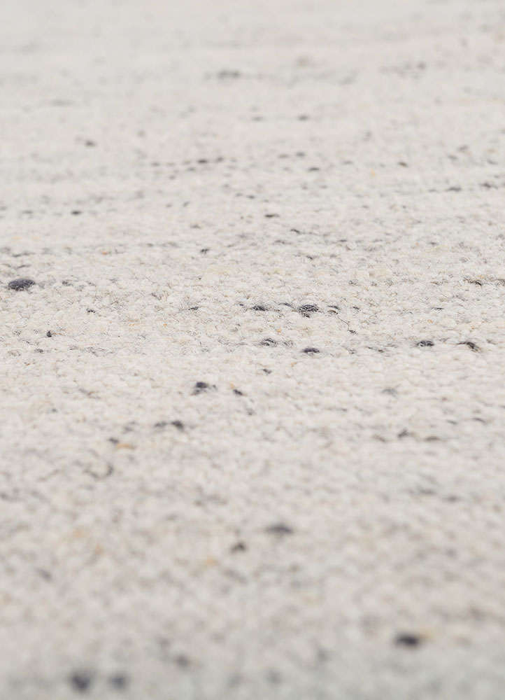abrash ivory wool and viscose flat weaves Rug - CloseUp