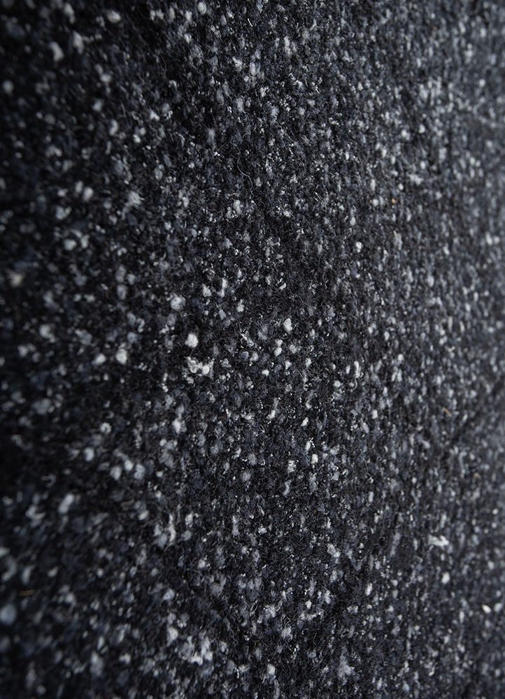 atelier grey and black wool and silk hand knotted Rug - CloseUp