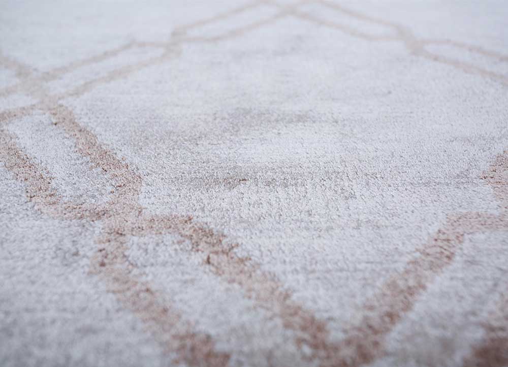 azalea beige and brown bamboo silk hand knotted Rug - CloseUp
