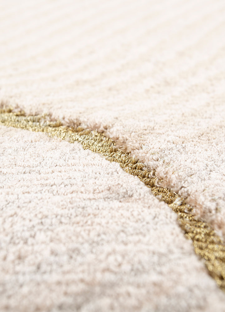 azalea beige and brown bamboo silk hand knotted Rug - CloseUp