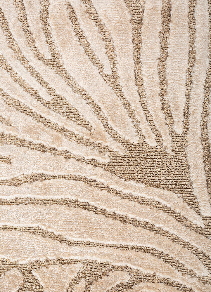 azalea ivory bamboo silk and zari hand knotted Rug - CloseUp