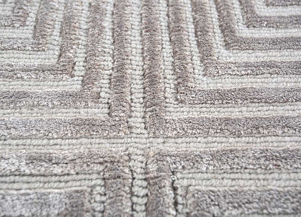 azalea grey and black wool and bamboo silk hand knotted Rug - CloseUp