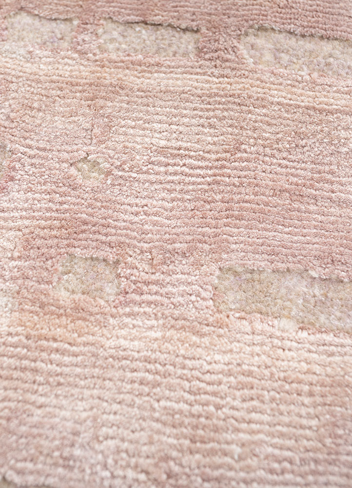 manifest beige and brown wool and bamboo silk hand knotted Rug - CloseUp